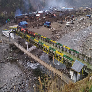 <span class=keywords><strong>Puente</strong></span> <span class=keywords><strong>Bailey</strong></span> de Acero Prefabricado de Fábrica, ASTM BS Q345, Tolerancia del 1%, para Ferrocarril Peatonal, <span class=keywords><strong>Tipo</strong></span> Pesado, Soldadura y Corte - Product Image 2