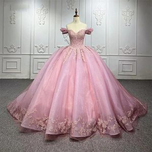 LY-QD0025 abito da ballo Quinceanera per ragazze adolescenti 15 anni con spalle scoperte <span class=keywords><strong>rosa</strong></span> gonna da <span class=keywords><strong>principessa</strong></span> con corsetto in pizzo abito da festa - Product Image 1