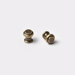 Poignée et bouton de meuble en alliage de zinc, bronze, rond, pour tiroir, traditionnel, durable, à trou unique - Product Image 1