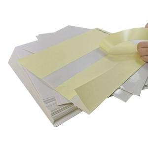 Rouleau de papier auto-adhésif 75 g/m² avec revêtement <span class=keywords><strong>miroir</strong></span> pour étiquettes de masquage, adhésif activé par l'eau et thermofusible, simple face - Product Image 1