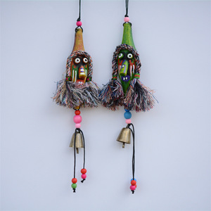 Shima vende al por mayor calabazas artesanales, cucharones, figuras de madera de toba, colgantes, adornos y artículos decorativos. - Product Image 2