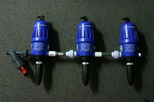 Bomba dosificadora de irrigación Dosatron francesa alimentada por agua para riego agrícola Oneone D25RE2 - Product Image 5