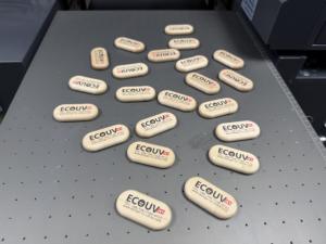 Imprimante UV bon marché avec fonction DTF, petite imprimante à <span class=keywords><strong>plat</strong></span> de bureau, baskets, carte de visite en métal, imprimante UV DTF A3 à 2 têtes, cartes à jouer - Product Image 3