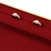 Plateaux de présentation en gros FANXI pour bijoux : présentoirs en métal et daim pour bagues, boucles d'oreilles, colliers et bracelets