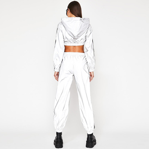 Giacca a Vento da <span class=keywords><strong>Donna</strong></span> Personalizzata con Zip Frontale, <span class=keywords><strong>Oversize</strong></span>, Riflettente, <span class=keywords><strong>Impermeabile</strong></span>, di Alta Qualità - Product Image 5
