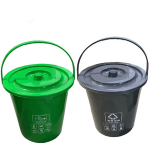 Le fabricant propose des poubelles rondes en plastique de 10L et 15L avec couvercles et poignées. - Product Image 3