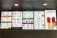 Écran d'affichage publicitaire LCD Panneau d'affichage numérique suspendu au mur Tableau de menu numérique pour restaurant et fast-food