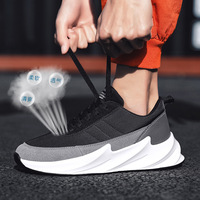 OEM Custom Logo Zwarte Modieuze Stijlvolle Ademend Hardloopschoenen Lichtgewicht voor Heren Alle Seizoenen