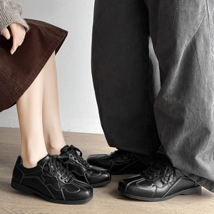 Nuevos zapatos de alta calidad para hombre y mujer, modernos, de cuero negro, casuales, para entrenamiento, planos, de tacón bajo, en un estilo moderno. - Product Image 4