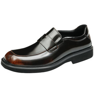 Nouvelles Bottes d'Hiver Imperméables Classiques Polyvalentes Décontractées Montantes pour Hommes en Cuir Véritable Rehaussantes pour le Travail en Extérieur et le Sport - Product Image 1