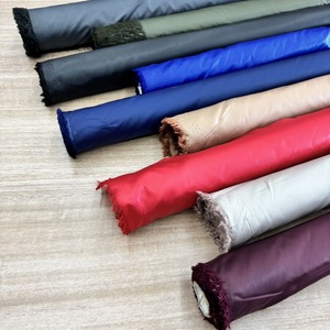 Venta caliente 100% Poliéster 300t Full Dull Tafetán Cire <span class=keywords><strong>Tela</strong></span> impermeable para <span class=keywords><strong>tela</strong></span> de montañismo y chaqueta de plumón - Product Image 2