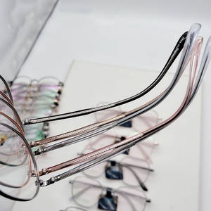 Venta al por mayor de gafas de moda mixta montura óptica de metal retro mujeres hombres monturas de gafas ópticas surtidas al azar monturas ópticas - Product Image 2