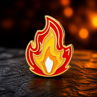 Épinglette personnalisée Flamme de feu en émail dur, badge métallique plaqué or avec attache en caoutchouc, vente en gros, lot cadeau pour veste