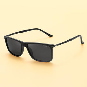 Gafas de Sol Rectangulares Bing Jack 3566 UV400 Polarizadas con Marco Completo Unisex, Lentes TAC, Marco Negro Arena - Product Image 1