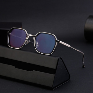 Gafas de Sol Lmamba Clásicas Vintage Cuadradas con Degradado, Elegantes de Metal, Marca de Moda, Diseño Personalizado con Logotipo, para Hombre - Product Image 3