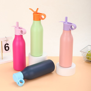 กระบอกน้ำกีฬาแบบพกพา ปราศจากสาร BPA ขนาด 550 มล. ผนังสองชั้นสุญญากาศ สแตนเลส เก็บอุณหภูมิได้นาน 12-24 ชั่วโมง เป็นมิตรกับสิ่งแวดล้อม - Product Image 4