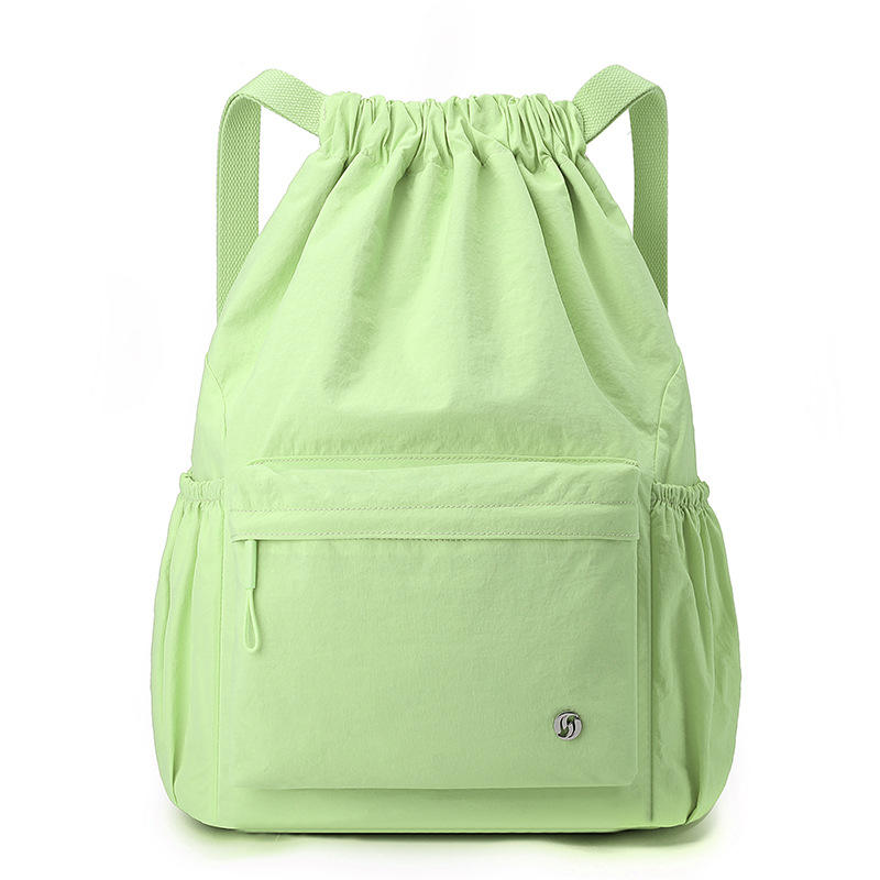 สีเขียวอ่อน