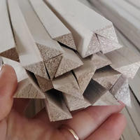 Panneaux muraux triangulaires en bois massif Panlownia - Matériaux de construction faits à la main - Revêtement mural intérieur moderne avec dimensions personnalisables