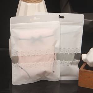 Bolsa transparente con orificio para colgar para ropa interior femenina, sujetadores, protectores solares, mascarillas, calcetines y juguetes pequeños, con cierre autoadhesivo. - Product Image 3