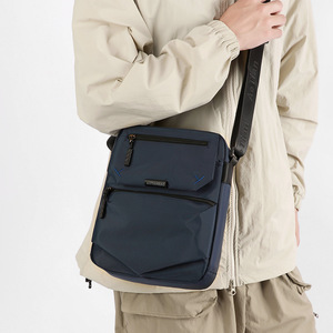 Sac bandoulière unisexe tendance en nylon personnalisé avec logo, imperméable, multi-couches, pour loisirs et étudiants - Product Image 6