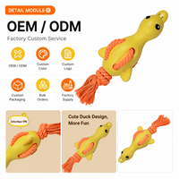 Jouet pour chien en forme de canard couineur personnalisé en usine avec construction en TPR et corde pour programmes de cadeaux pour animaux de compagnie et vente en gros