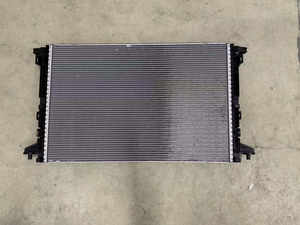 Échangeur de chaleur authentique de haute qualité à air de refroidissement <span class=keywords><strong>meilleur</strong></span> prix tout nouveau <span class=keywords><strong>radiateur</strong></span> d'origine pour Audi A6 C8 2016-2024 - Product Image 2