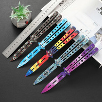 Couteaux d'entraînement papillon Balisong pour le jeu CSGO, sans tranchant, couteau pliant d'entraînement en acier inoxydable