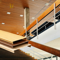 Panneaux de plafond linéaires en aluminium multicolores de luxe, dalles de plafond décoratives en métal extrudé pour restaurant, salle d'exposition, magasin