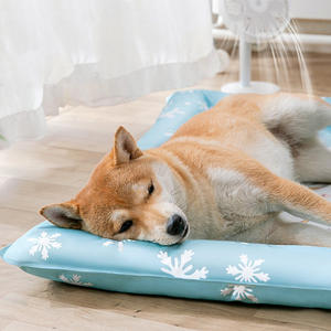 Cama de enfriamiento para perros, almohadilla lavable para orinar con fondo antideslizante impermeable para perros y gatos - Product Image 2