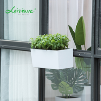 Fournisseur fiable, meilleur prix, jardinière en plastique PP émaillé de style européen moderne blanc, pots de fleurs pour balcon