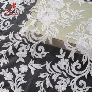 2019 gros 131CM Couleur <span class=keywords><strong>Blanche</strong></span> Tissu Brodé Français Tissu De Dentelle De Mariée - Product Image 3