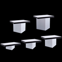 Colonnes carrées à cinq faces en acrylique, légères et durables, supports de présentation transparents pour buffet d'hôtel, service de traiteur