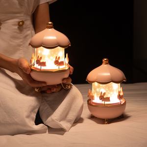 Lámpara de Proyección Recargable con Diseño 2025, Luz Nocturna Giratoria de 360 Grados, Caja de Música Romántica, para Regalos Navideños - Product Image 4