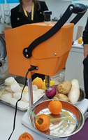 Lage Snelheid Vers Fruit Juicer Machine Mini Blender Pitaya Oranje Verse Sinaasappel Juicer Zonder Peeling 100% Puur Sap