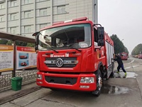 Camions de pompiers chinois Dongfeng 4X2, prix de vente directe d'usine