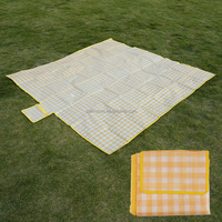 Tapis de pique-nique pliable portable imperméable épaissi pour l'extérieur, tapis de camping, couverture de plage personnalisée, vente chaude
