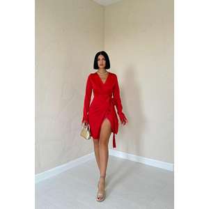 Robe de bal rouge en satin, col rond, coupe empire, drapée à plusieurs niveaux, ornée de strass, de perles et de paillettes - Taille XL pour les fêtes - Product Image 1