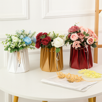 Boîtes d'emballage en papier kraft pour fleurs de différentes formes personnalisées, boîte aquatique imperméable pour fleurs