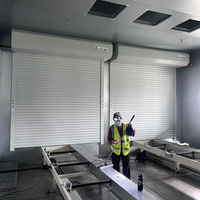 Porte à enroulement électrique en acier pour entrepôt, garage, magasin de détail, panneaux durables, moteur silencieux, résistant au vent, imperméable, CE