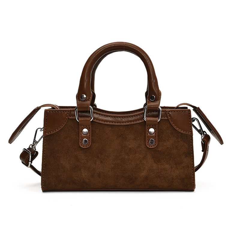 สีน้ำตาล