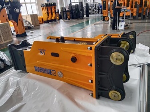 SOOSAN Hydraulic Breaker SB81 Box Type Silence Rock Demolition Hammer for 18 - 26 Tons Excavators with 140 mm Chisel Diameter - Product Image 5