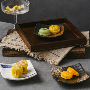 Assiette en céramique carrée à pied incliné Plat à sauce sushi Vaisselle japonaise Plateaux de nourriture pour snacks Articles de <span class=keywords><strong>table</strong></span> d'assaisonnement pour la cuisine - Product Image 6