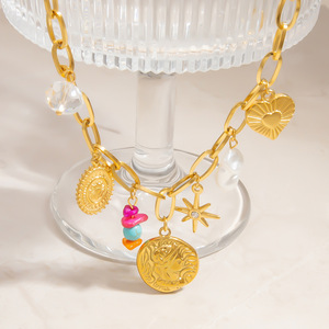 Collar con colgante de estrella y corazón chapado en oro estilo europeo con cadena de clavícula y perla, joyería de moda para mujer. - Product Image 4