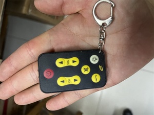 Phổ hồng ngoại IR TV điều khiển từ xa màu đen mini <span class=keywords><strong>7</strong></span> phím nút Keychain vòng chìa khóa thông minh điều khiển từ xa - Product Image 3