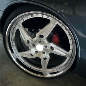 Cerchi Forgiati LZT-1103 Personalizzati per Auto, 22 24 26 Pollici, Bipartiti, con Bordo Cromato e Profilo Profondo, 5x114.3 5x120 per Chevy <span class=keywords><strong>Monte</strong></span> <span class=keywords><strong>Carlo</strong></span> Camaro - Product Image 1