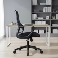 Chaise de bureau moderne à dossier haut en maille respirante avec dossier réglable en PP et base à cinq branches, confortable pour les longues sessions assises