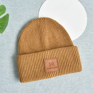 Unisex toptan özel Logo nervürlü yün örgü kasketleri kış lüks sıcak kaflı bere şapka kadınlar erkekler için