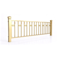 Panneaux de clôture en fer forgé de conception moderne pour l'extérieur et clôture en treillis métallique pour jardin avec un design élégant