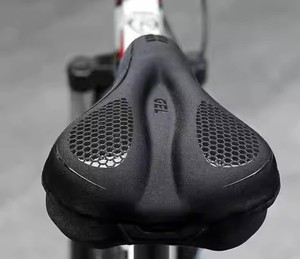 Coussin <span class=keywords><strong>de</strong></span> <span class=keywords><strong>selle</strong></span> <span class=keywords><strong>de</strong></span> vélo confortable <span class=keywords><strong>pour</strong></span> homme et <span class=keywords><strong>femme</strong></span>, rembourrage <span class=keywords><strong>en</strong></span> <span class=keywords><strong>gel</strong></span>, housse <span class=keywords><strong>de</strong></span> <span class=keywords><strong>selle</strong></span> <span class=keywords><strong>de</strong></span> vélo compatible avec le vélo d'exercice stationnaire, style simple - Product Image 6