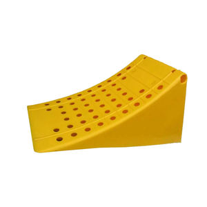 Calzas de Plástico Resistentes para Camiones y Remolques, Bloqueador de Ruedas Antideslizante de Poliuretano para Vehículos, Tope de Neumáticos - Product Image 1